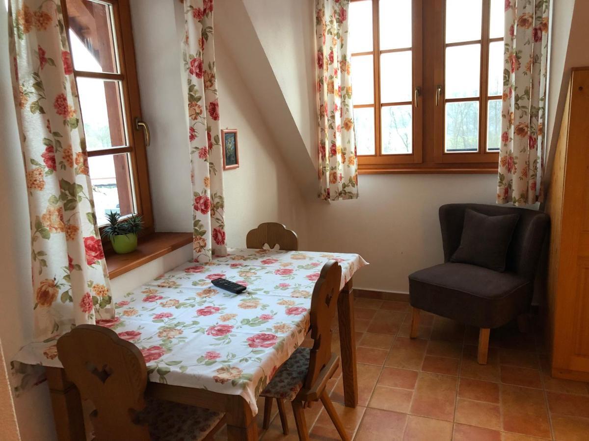 Hájenka hraběte Buquoye Kaplice Exterior foto